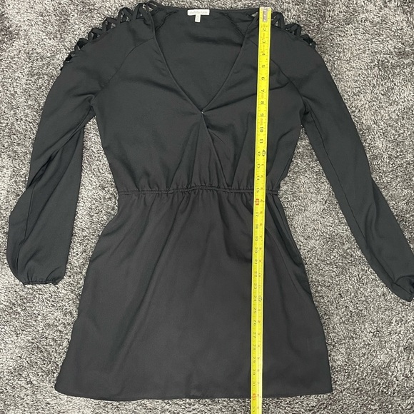 Charlotte Russe black cut out long sleeve surplice mini dress women’s size M - Picture 12 of 15